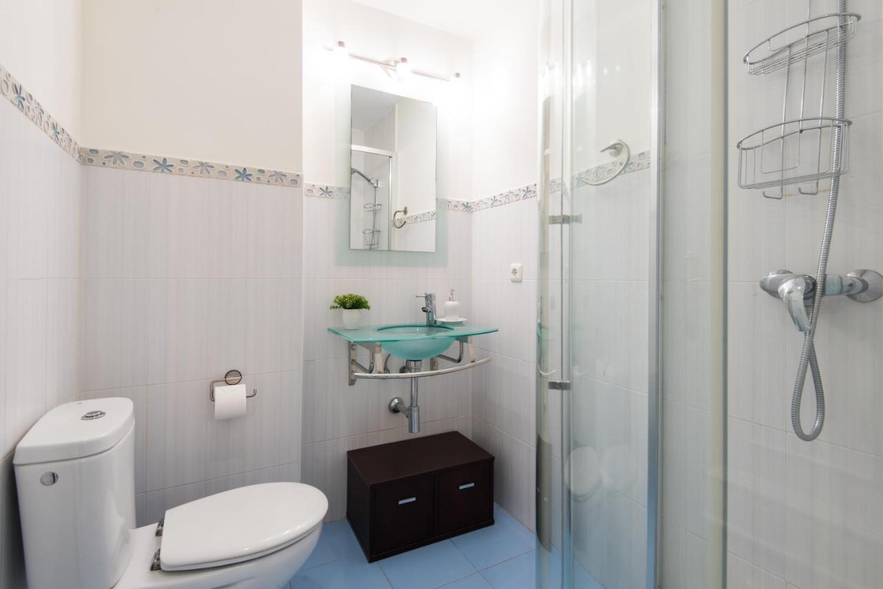 Rentandhomes Beachfront Marbella Center Екстериор снимка