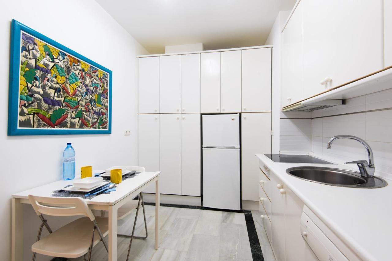 Rentandhomes Beachfront Marbella Center Екстериор снимка