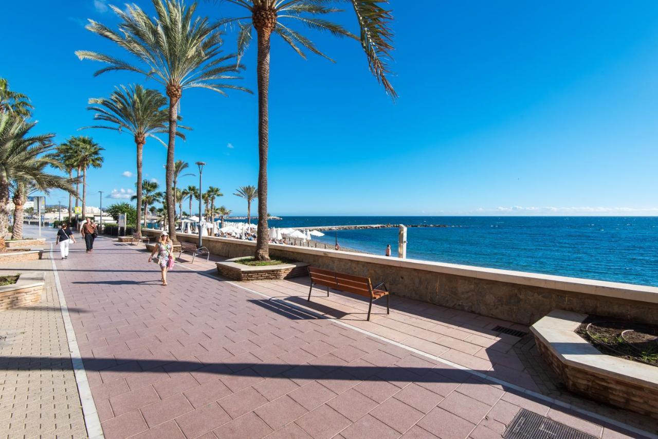 Rentandhomes Beachfront Marbella Center Екстериор снимка