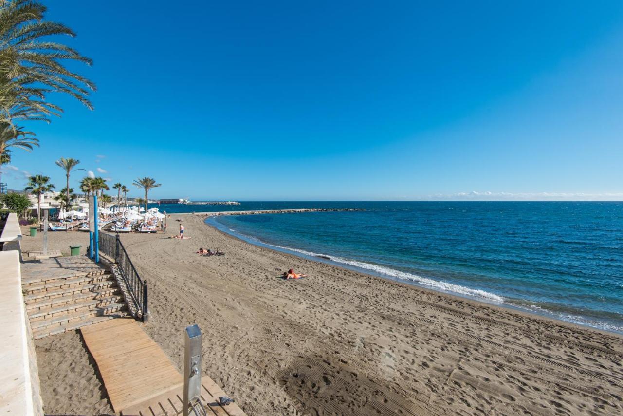 Rentandhomes Beachfront Marbella Center Екстериор снимка